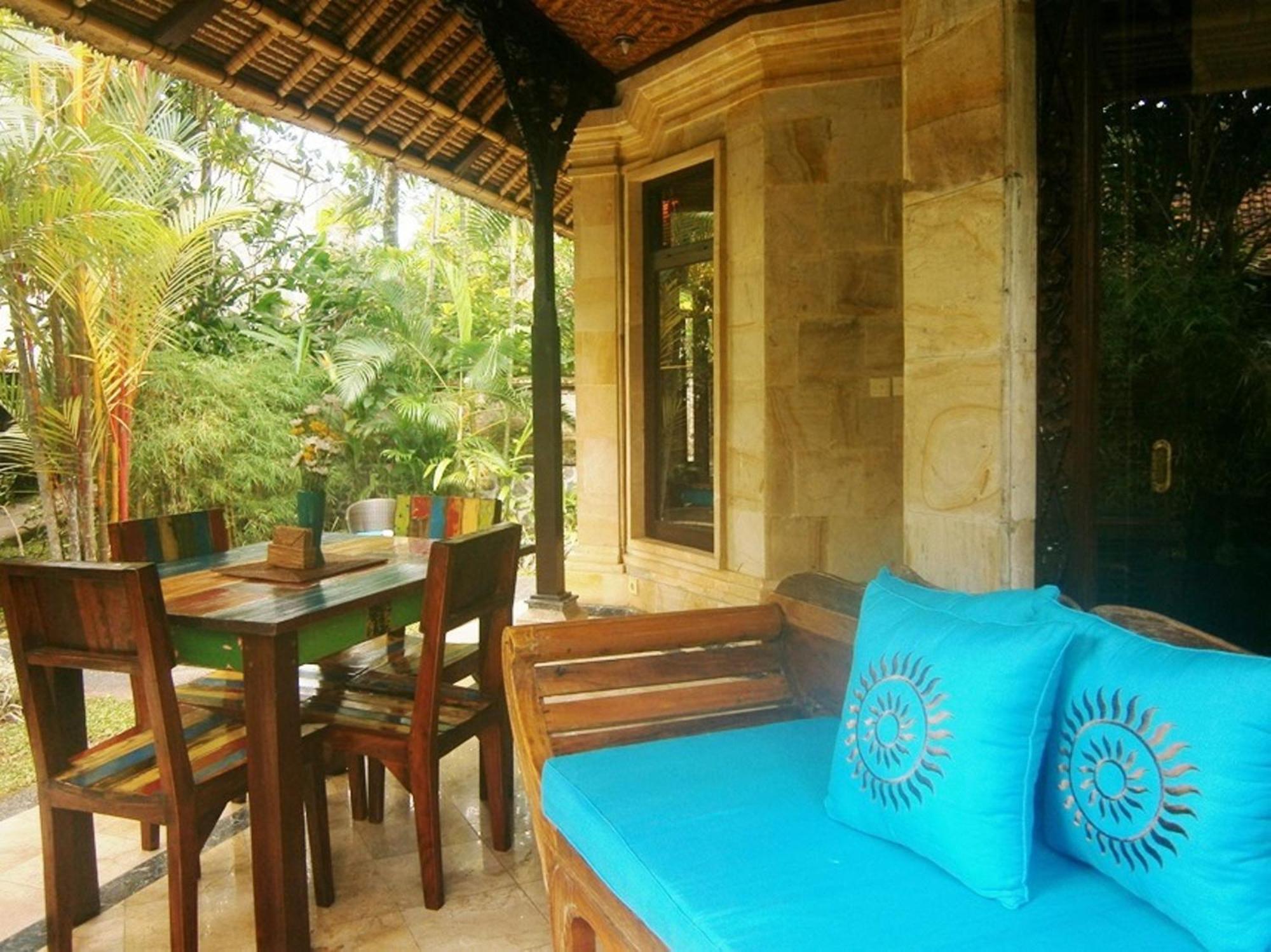 Sama's And Bed & Breakfast Ubud